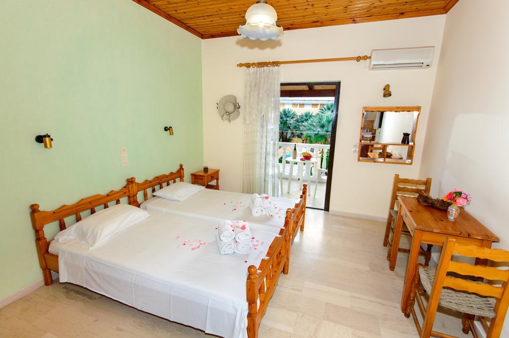 Romantic Studios Lithakia  Quarto foto
